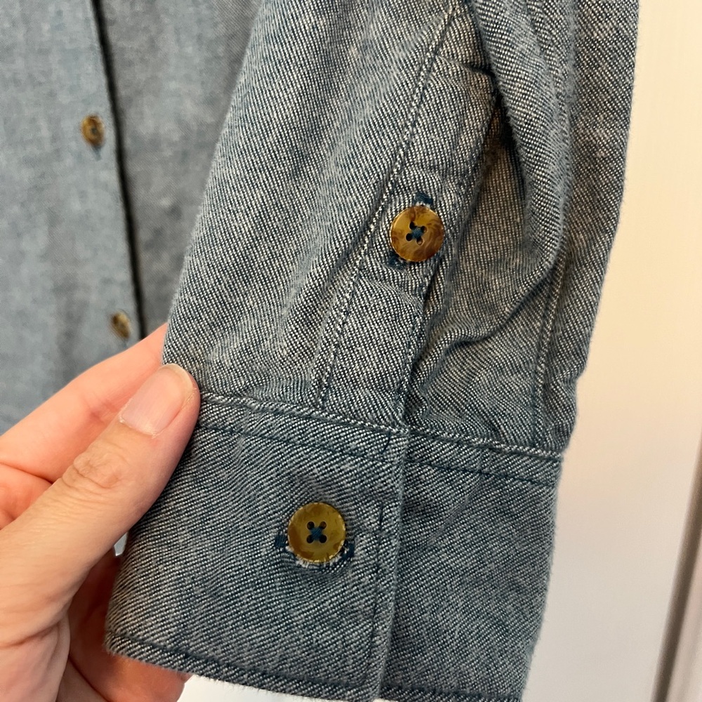 The North Face Gray / Blue Button Up Shirt M - Picture 9 of 11